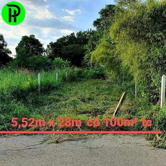 Chủ cần bán gấp lô đất Phú An 1 sẹc DT744, đường nhựa thông ra DT748. Cách chốt đèn xanh đỏ Bác sĩ Trung có xíu àk. Nhà dân đông, bán kính 1km có nhiều công ty xí nghiệp. 