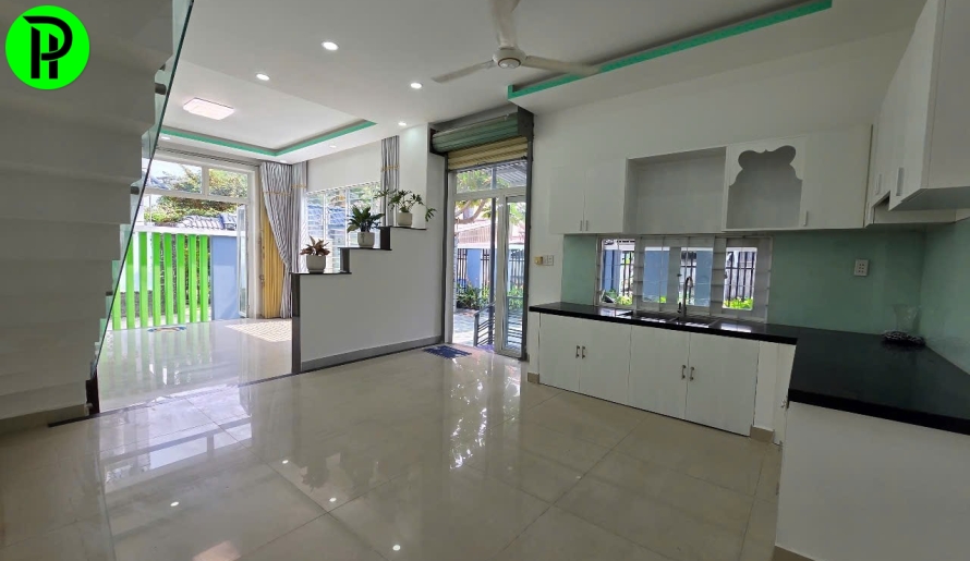  Bán nhà vườn mini , lô góc 2 mặt tiền thoáng , có hoàn công . Phường lái thiêu . TPHCM 