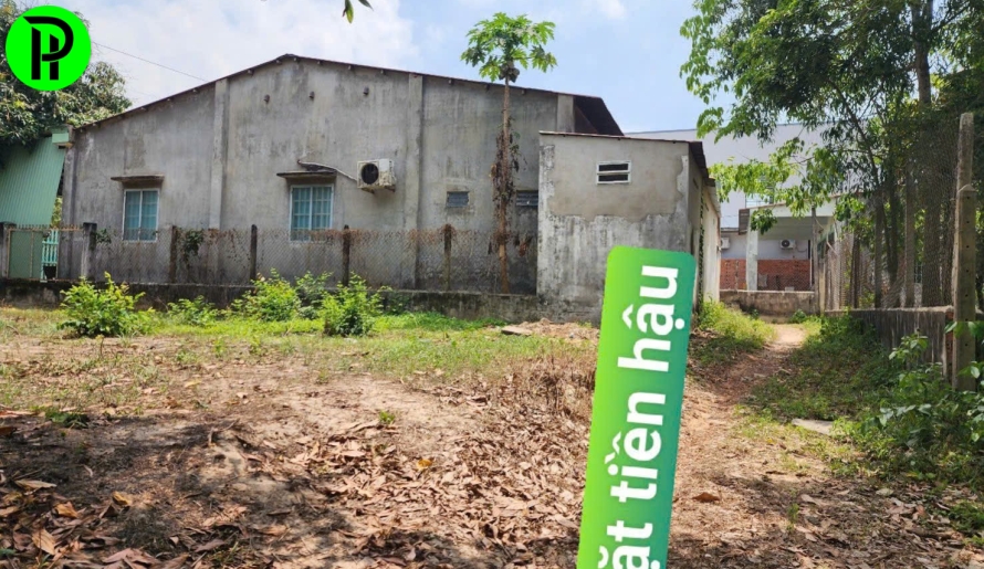 Sát bên trung tâm hành chính xã Dầu Tiếng, Tphcm