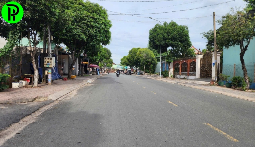 Bán lô góc 3 mặt tiền đường ngô quyền bến cát, Tphcm. cách chợ bến cát 150m.